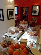 Stella CasaBono (B&B)