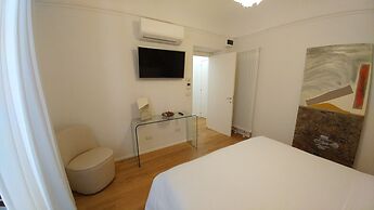 Stella CasaBono (B&B)