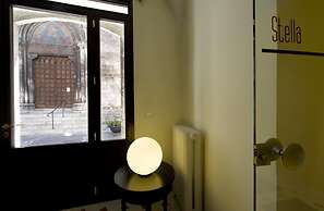 Stella CasaBono (B&B)