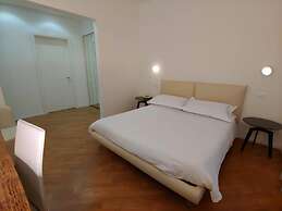 Stella CasaBono (B&B)