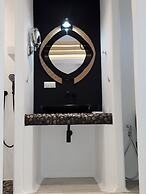 Faros Villa small hotel & restaurant