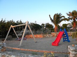 Faros Villa small hotel & restaurant