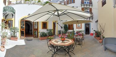 Al Giardino dell'Alloro - Locazioni Turistiche