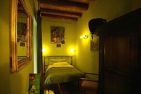 Al Giardino dell'Alloro - Locazioni Turistiche