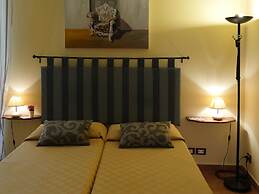 Al Giardino dell'Alloro - Locazioni Turistiche