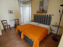 Al Giardino dell'Alloro - Locazioni Turistiche