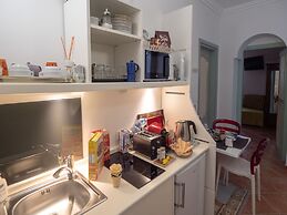 Al Giardino dell'Alloro - Locazioni Turistiche