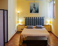 Al Giardino dell'Alloro - Locazioni Turistiche