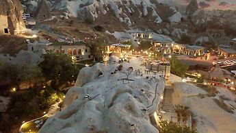 Traveller's Cave Hotel