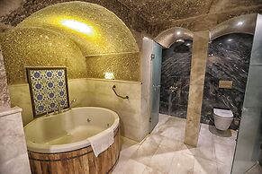 Traveller's Cave Hotel