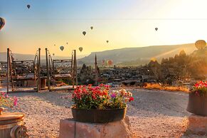 Traveller's Cave Hotel