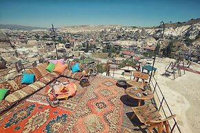 Traveller's Cave Hotel