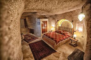 Traveller's Cave Hotel