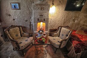 Traveller's Cave Hotel