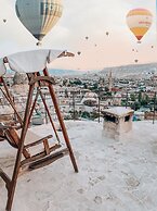 Traveller's Cave Hotel