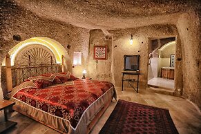 Traveller's Cave Hotel