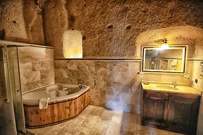 Traveller's Cave Hotel