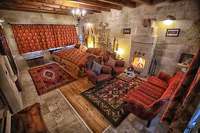 Traveller's Cave Hotel