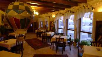 Traveller's Cave Hotel