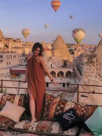 Traveller's Cave Hotel