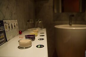 SUITE SISTINA FOR BRAVE LOVERS