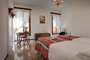 Hotel San Samuele