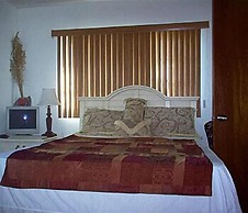 Chester's Highway Inn Bone Fish Lodge