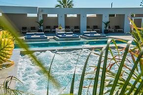 Hotel Matheo Villas & Suites
