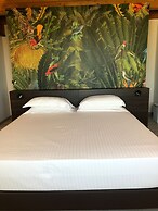 Continental Urban Art Hotel