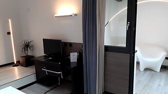Continental Urban Art Hotel