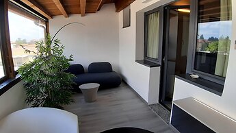 Continental Urban Art Hotel