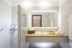 Blue Bay Resort Hotel