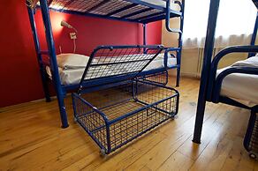 The 4 You Hostel & Hotel