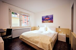 The 4 You Hostel & Hotel