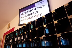 The 4 You Hostel & Hotel