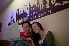 The 4 You Hostel & Hotel