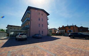 Hotel Clarin 14 by Dori