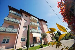 Hotel Clarin 14 by Dori