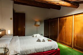 Luxurious Arena residence 80 meters from the Arena