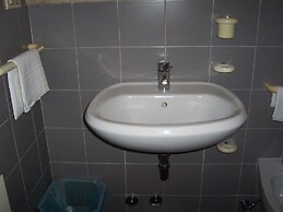 Hotel Caldin's