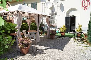 La Mimosa Bed and Breakfast