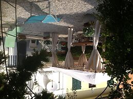 La Mimosa Bed and Breakfast