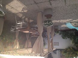 La Mimosa Bed and Breakfast