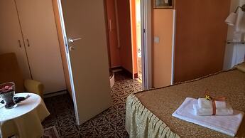 La Mimosa Bed and Breakfast