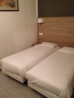 Hotel Montana Paris Lafayette