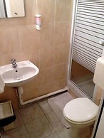 Hotel Montana Paris Lafayette