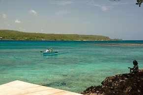 Seagrapes 5br by Jamaican Treasures