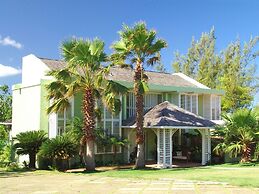 Seagrapes 5br by Jamaican Treasures