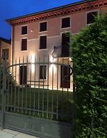Villa Giotto Luxury Suite & Apartments