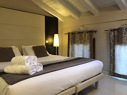 Villa Giotto Luxury Suite & Apartments